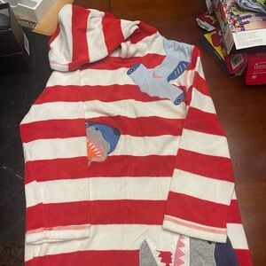 Shark appliqué toweling hoodie